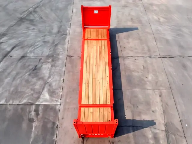 Flat rack de 40 pies visto desde arriba, con la plataforma completa